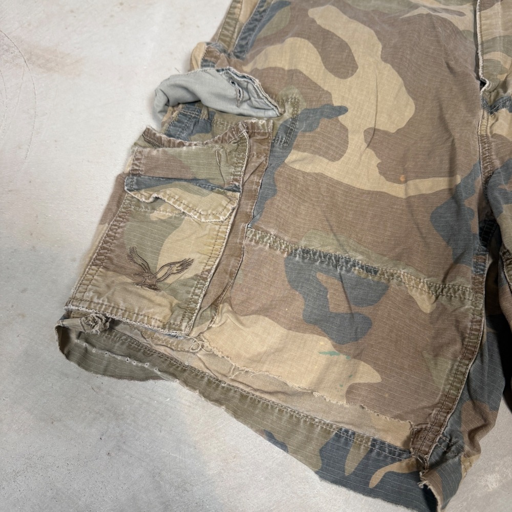 American Eagle Outfitters Mens 36 Camo Cargo Shorts AE3 Ripstop Distressed Y2K - Picture 4 of 8